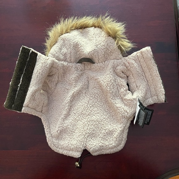 Canada Pooch ‘Alaskan Army Parka’ - Picture 5 of 8